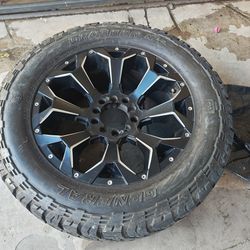 PALLETS $499 NEW ITEM'S