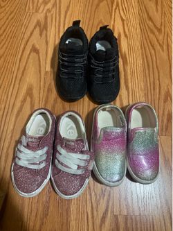 Zapatos cerrados de niña
