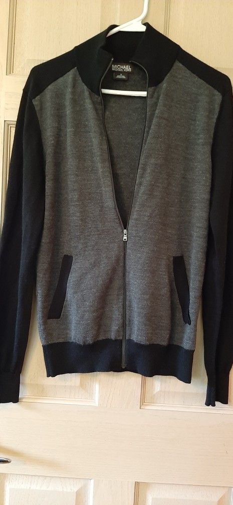  Michael Kors sweater with zipper & pockets. Size S
