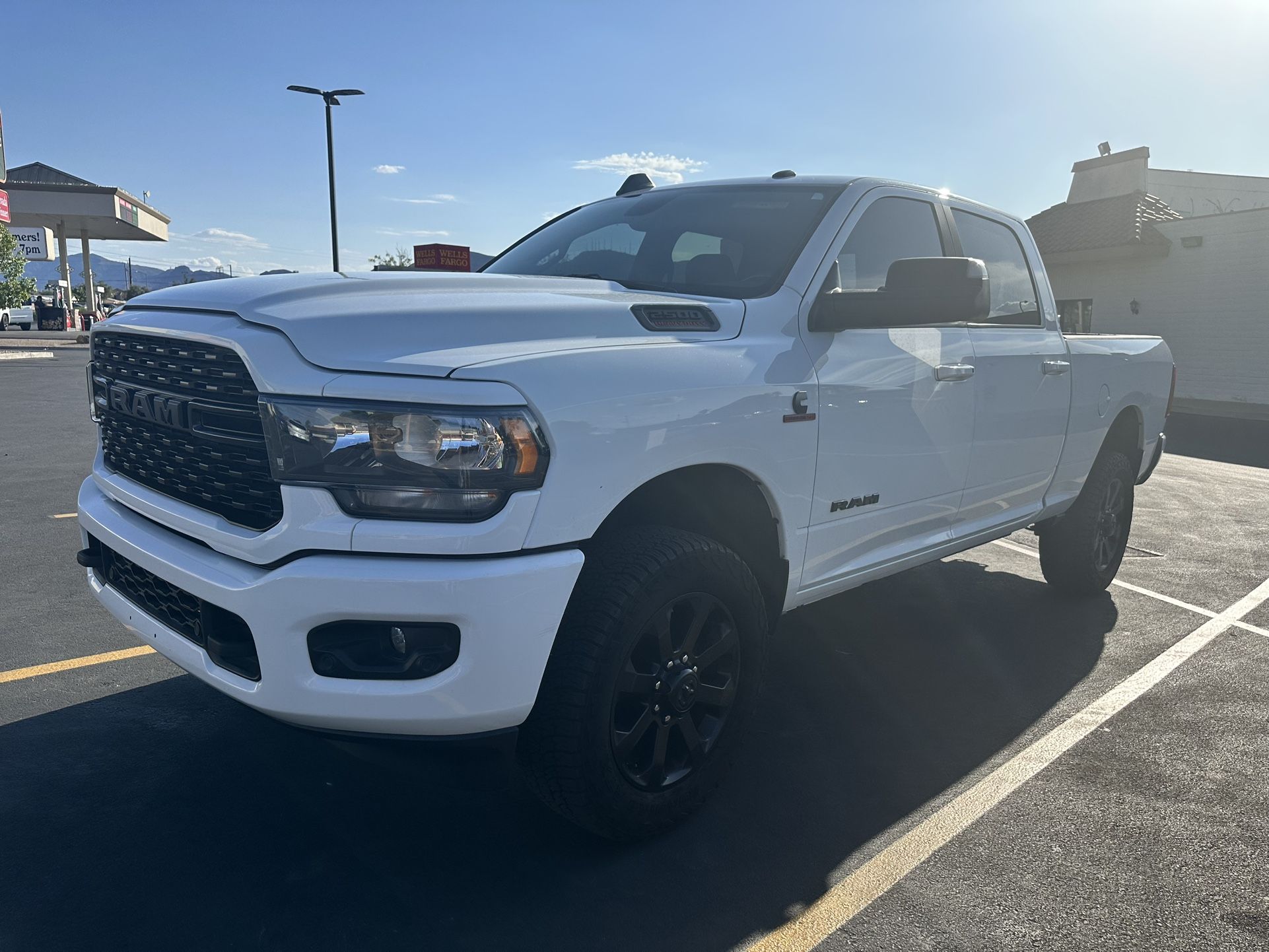2022 Ram 2500 Big Horn Crew Cab 4X4 64 BOX