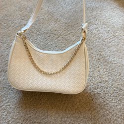 women’s white purse