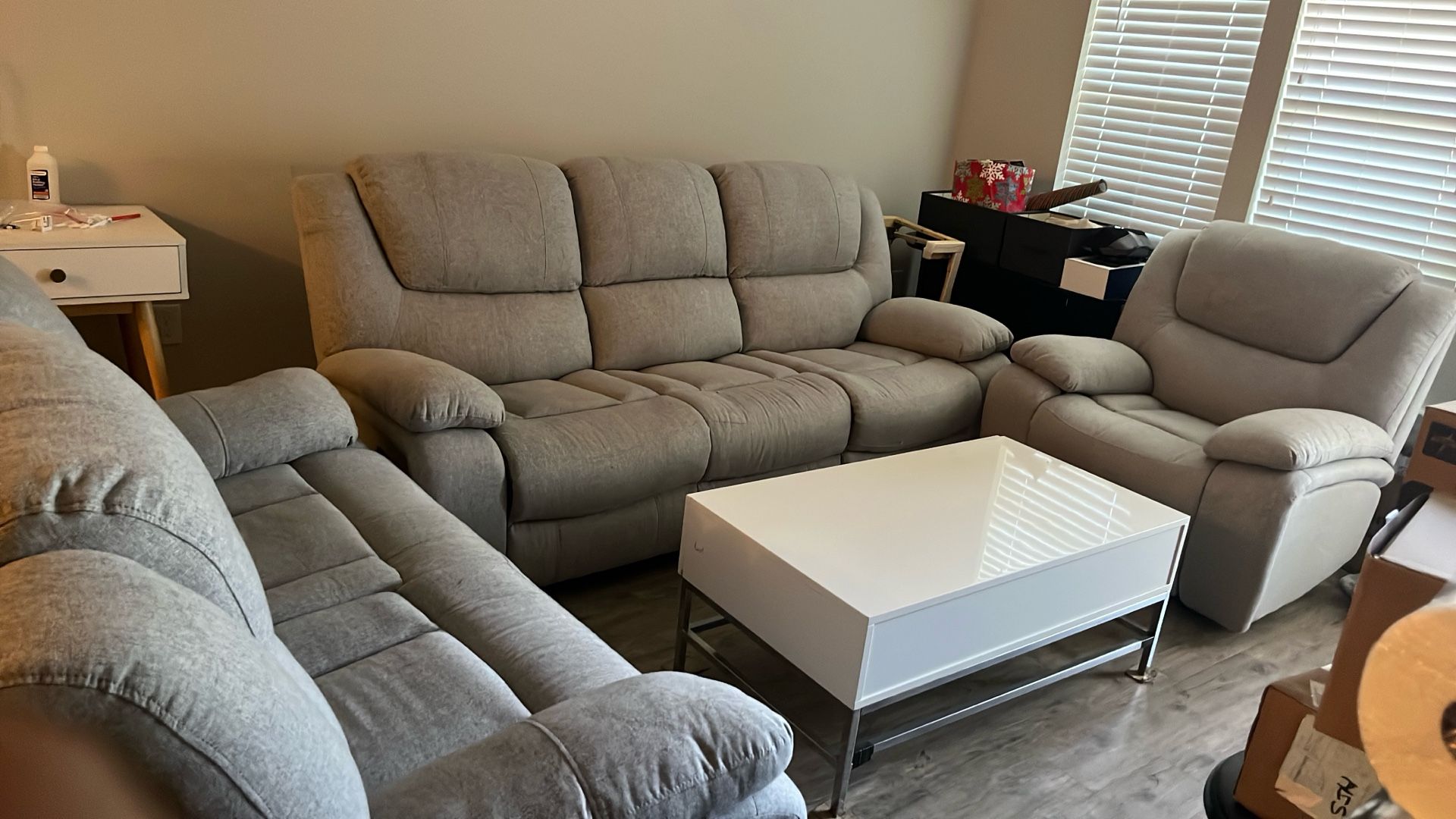 3pcs reclining couch set, will include center table for an extra 25 dollars