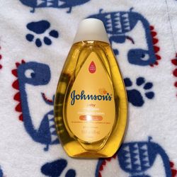 Johnson’s Baby Shampoo 
