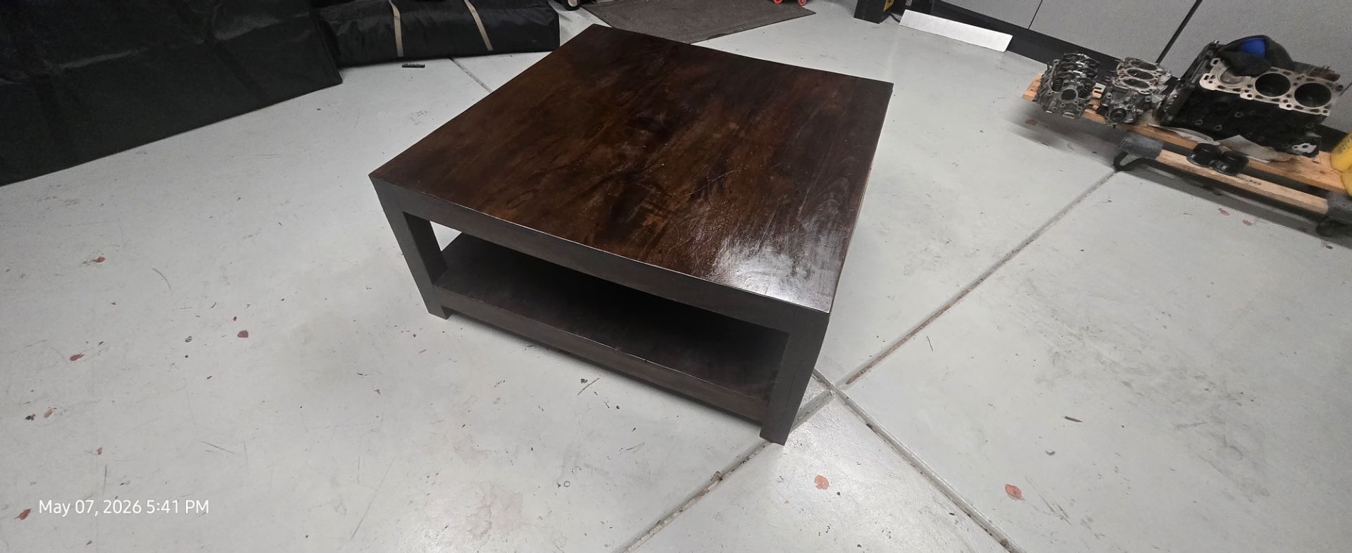 Large solid mango wood coffee table 40x40×18