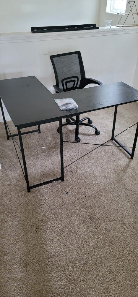 L Shaped Desk Brand New