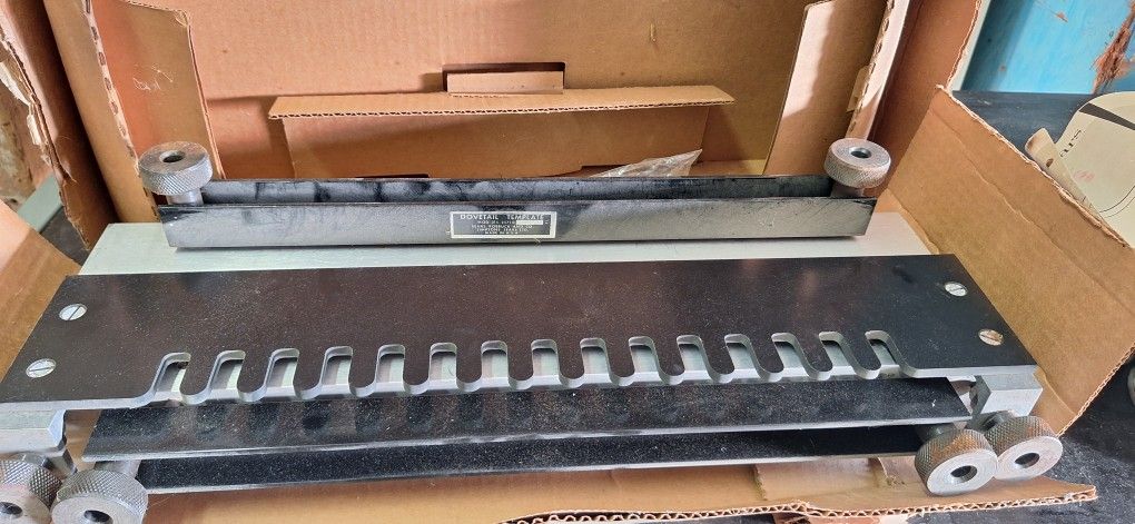 Craftsman Dovetail Templet