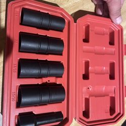 5 pc flip socket set check pic for sizes $35 in n Lakeland