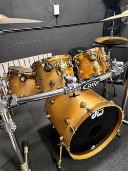 DW Collector's Series Maple USA Drum Set (2004) + PDP Rack/Table