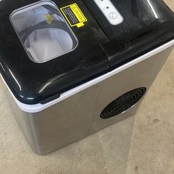 Crownful Countertop Ice Maker 