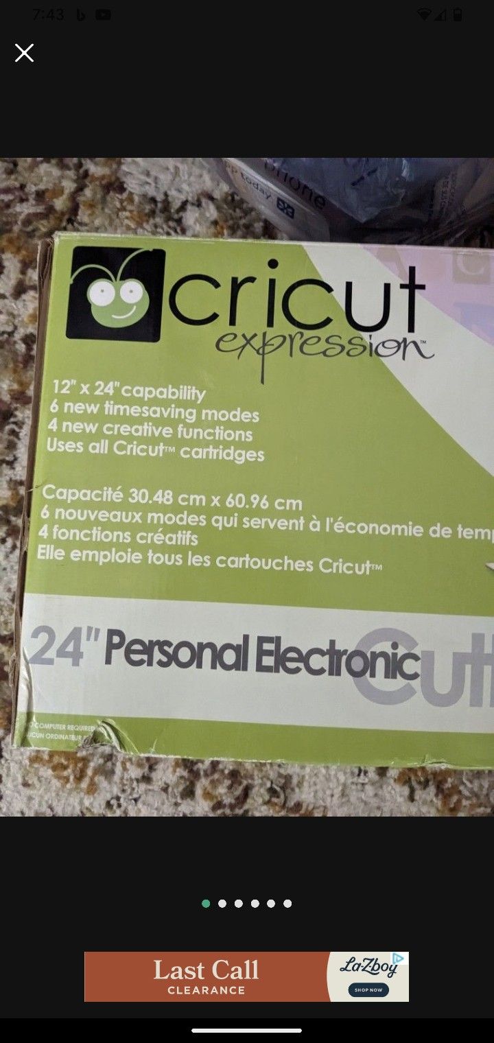 LIKE NEW CRICUT EXPRESSIONS PERSONAL ELECTRIC CUTTING MACHINE W/ACCESSORIES