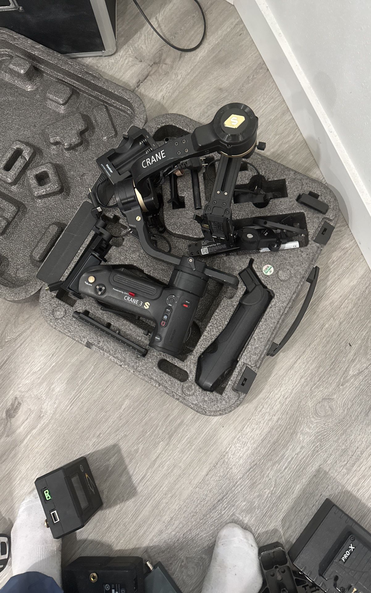 Zhiyun Crane 3s with Accessories