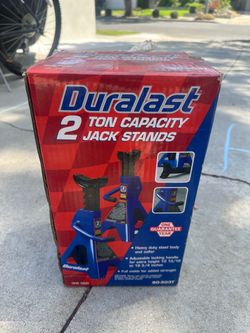 Duralast 2 ton jack stands in excellent condition