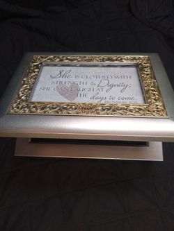 Hurley jewelry box