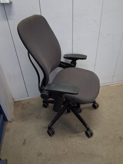 Gray Fabric Ergonomic Office Chair with Armrests