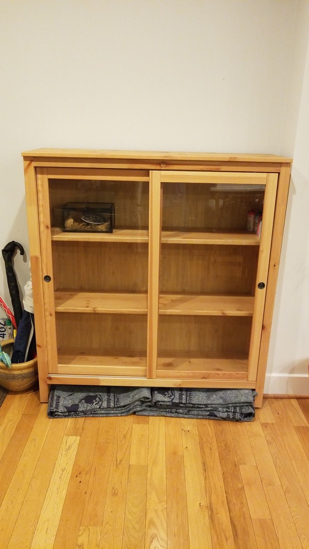 Bookshelf display case