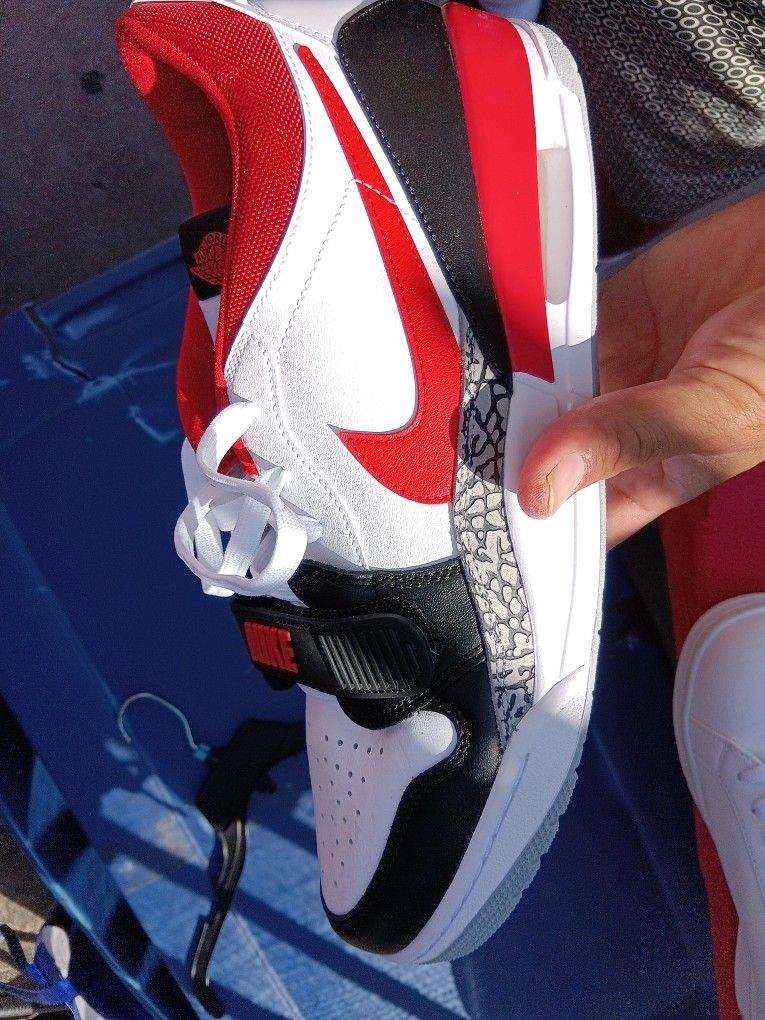 Jordan Men's Air Legacy 312 Low White/Fire Red-Black-Wolf Grey