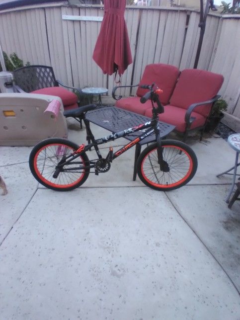 20" BMX Bike Seek And Destroy
