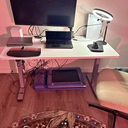 Electric adjustable desk like new
