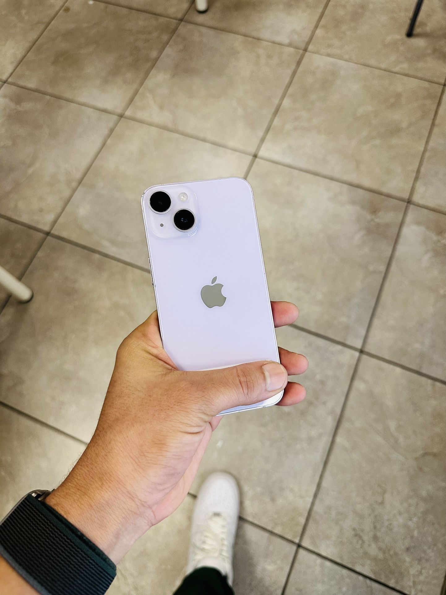 iPhone 14 ATT / CRICKET