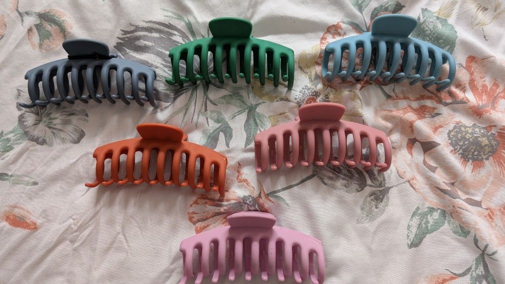 6 New Rainbow Claw Clips