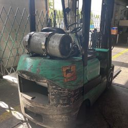 Forklift Mitsubishi 5000 Lbs 