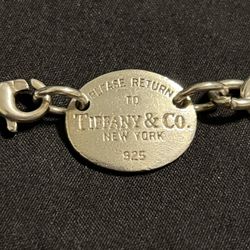 Tiffany & Co. Silver Oval Tag Necklace 15.5