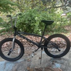BMX Rebel Mongoose Bike 20inch White And Black