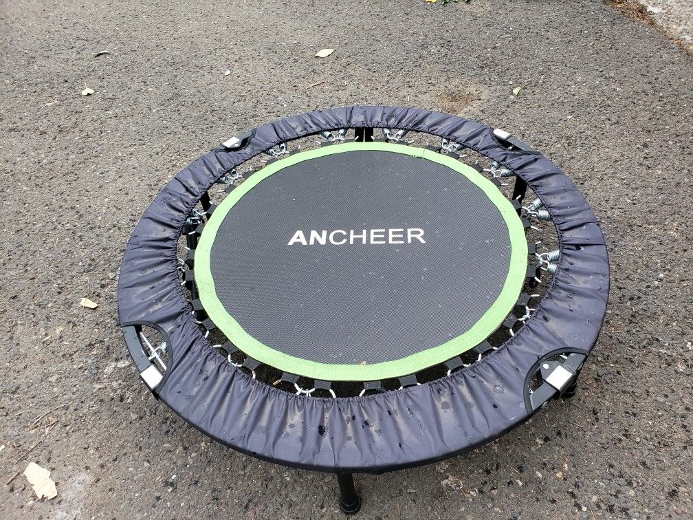 Trampoline ( Small )