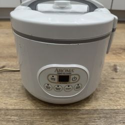 Aroma 6 Cups Digital Rice Cooker 