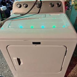 MAYTAG DYER WORKS GREAT 