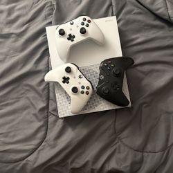 Xbox One S w/ 3 Controllers