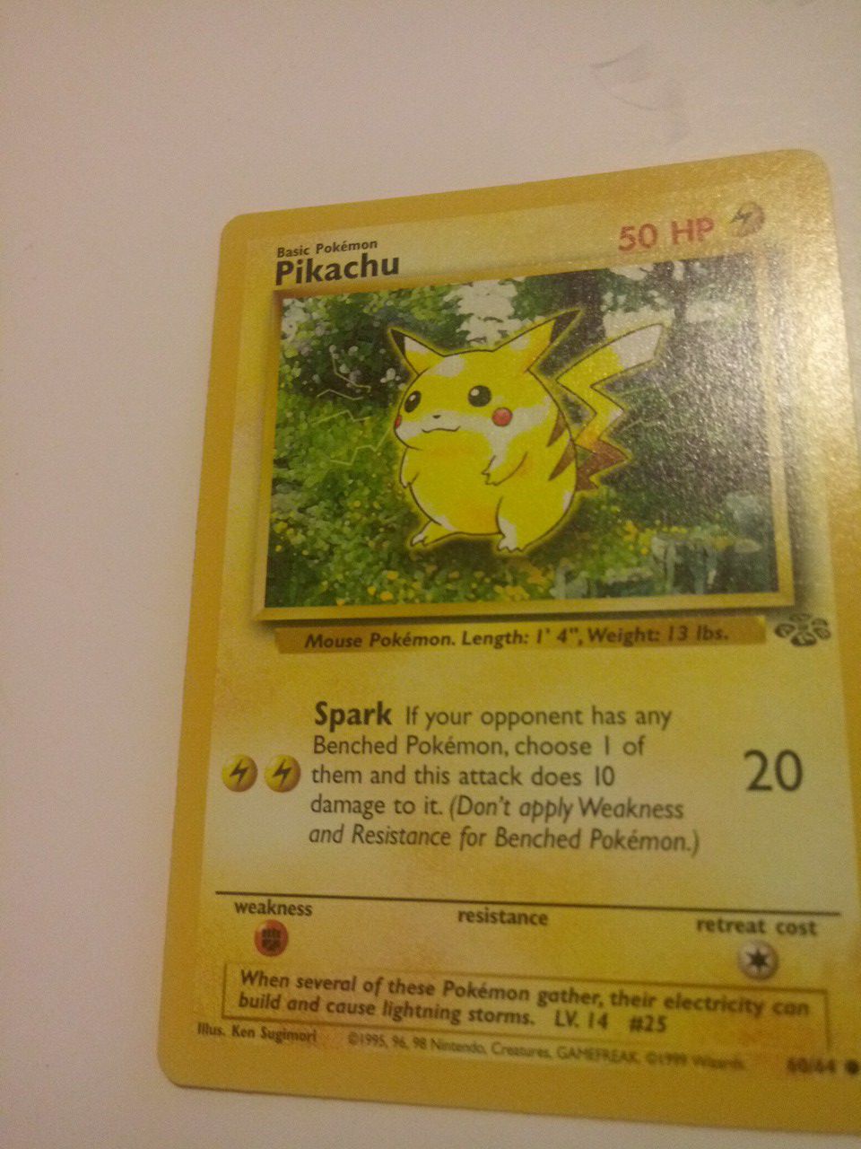 Pikachu non holo 60/64 (pokemon cards)