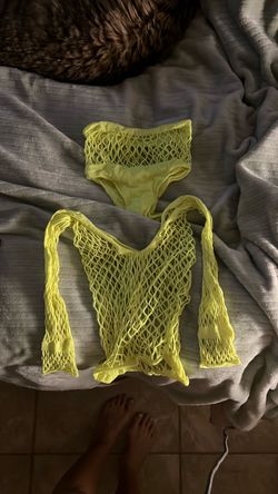 Neon yellow fish net