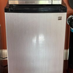 Refrigerator & Microwave 