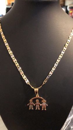 2 boys 1 girl charm and chain