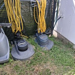 Buffers and  vacuum to clean up