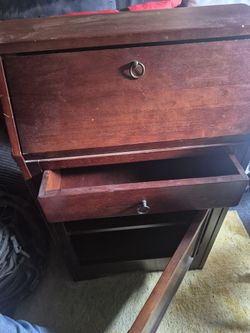 Stand Up Jewelry Box