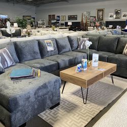 soft grey sectional🩶✨ $2,499