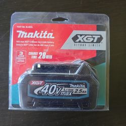 2.5 Ah Makita XGT Battery