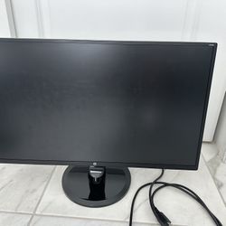 Dell Ultra sharp 24 IPS Monitor + HP n246v 23.8 Monitor