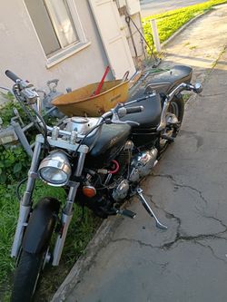 Yamaha Motorcycle 650 v star
