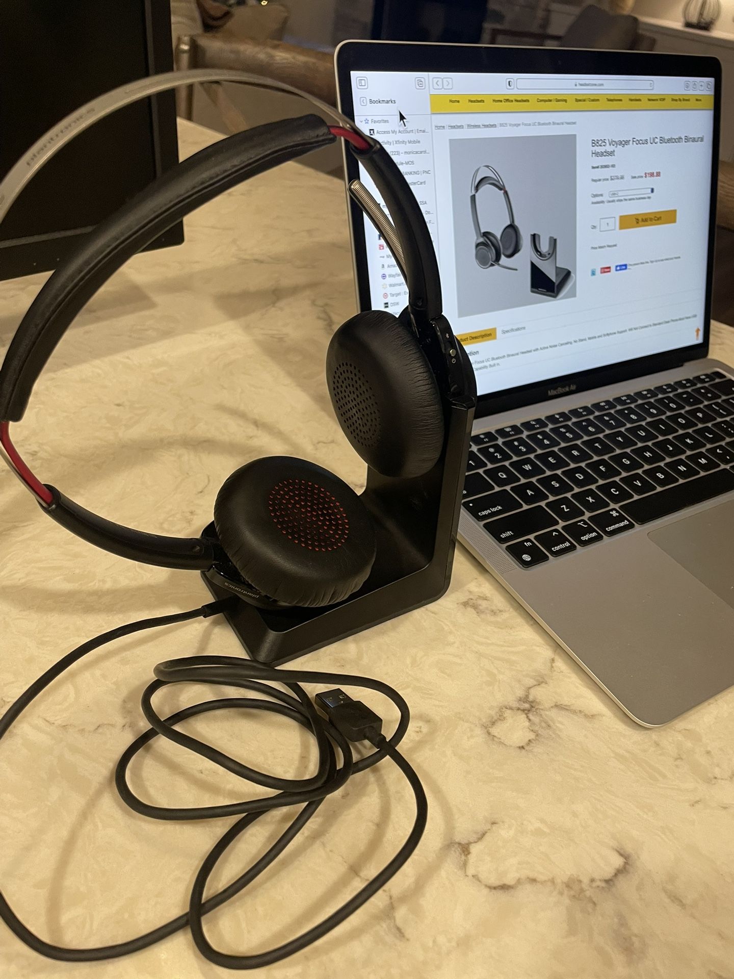 Voyager Focus Bluetooth Headset - Noise Cancelling