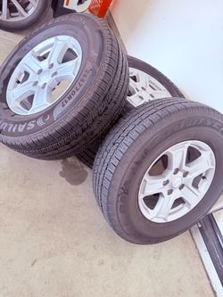 Jeep 17-Inch Wheels with Tires – Set of 4