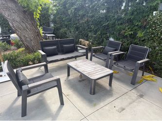 Higold New York Outdoor Lounge Set — 8 Pieces — $2,800