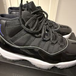 Air Jordan 2016 Space Jam 11 Size 8.5 