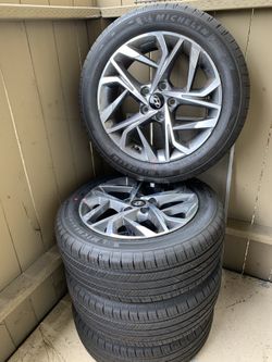 Set de 4 llantas con riñes nuevos Hyundai 2020