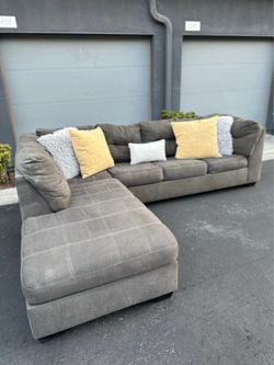 Perfect condition gray living spaces sectional couch !!