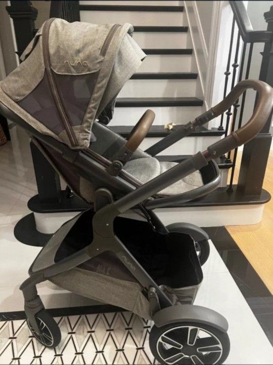 Nuna Double Stroller And Car Seat Bases