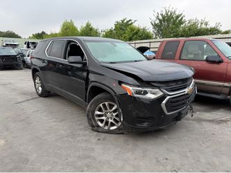 2018 CHEVY TRAVERSE IN FOR PARTS