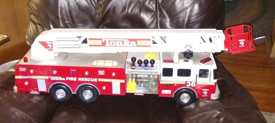 Tonka Engine 36 Fire Truck Toy